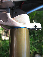Tighten seatpost clamp assembly